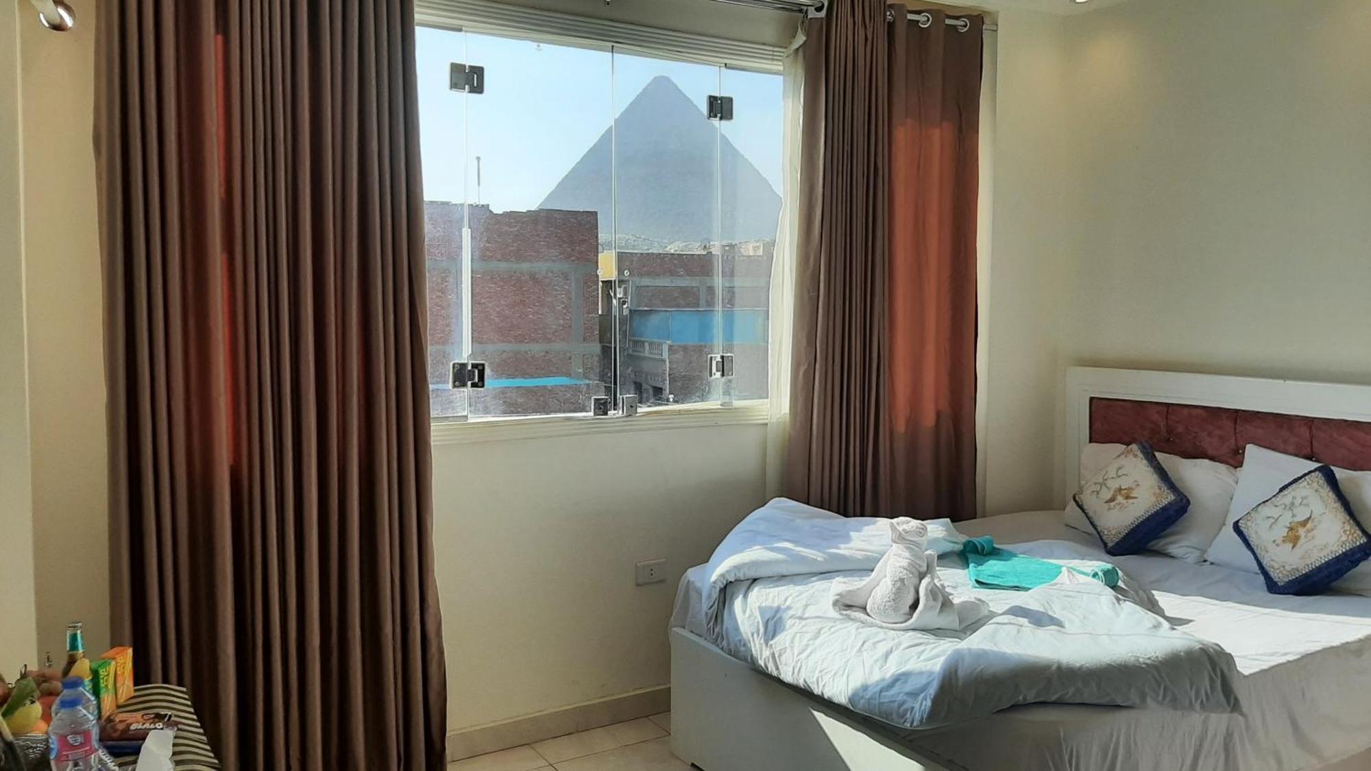 Queen Isis Pyramids View Al Kawm al Akhdar Exterior photo